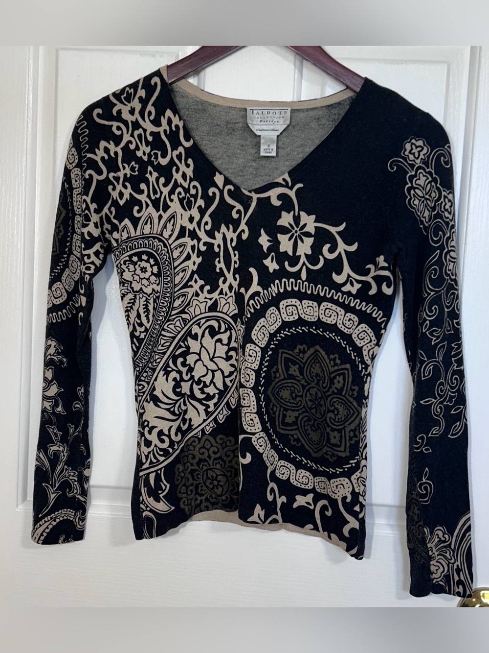 TALBOTS PETITES Silk Cashmere Blend Paisley Sweater S The Baroque Beauty V-Neck